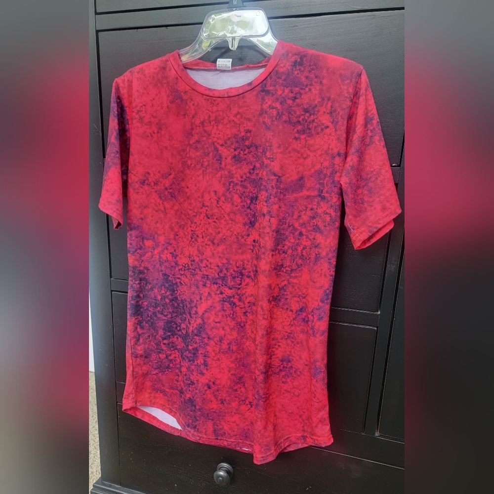 Men's top large